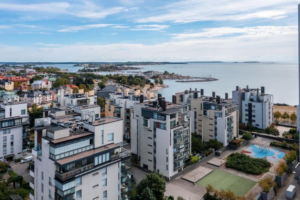 Spacious Home With Four Terrace, Sauna, Sea View Helsinki Esterno foto