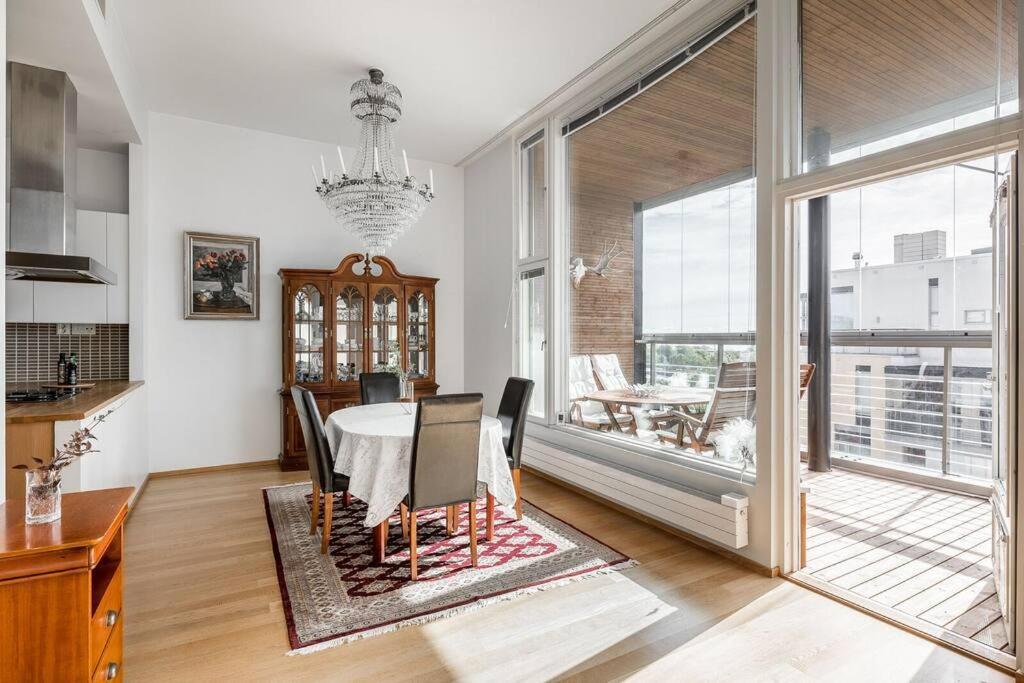 Spacious Home With Four Terrace, Sauna, Sea View Helsinki Esterno foto