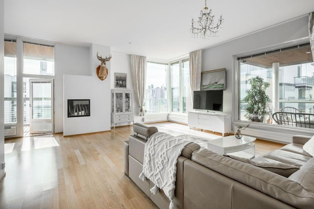 Spacious Home With Four Terrace, Sauna, Sea View Helsinki Esterno foto