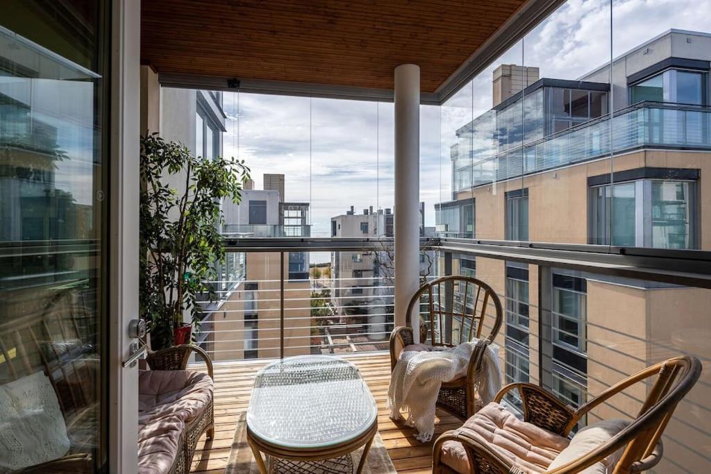 Spacious Home With Four Terrace, Sauna, Sea View Helsinki Esterno foto