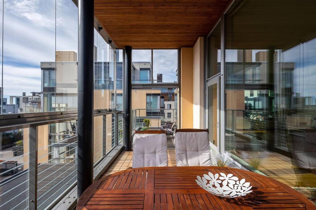 Spacious Home With Four Terrace, Sauna, Sea View Helsinki Esterno foto